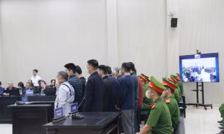 Các bị cáo tại phiên tòa.
