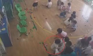 Hình ảnh camera ghi lại sự việc.