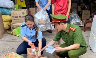 Công an Bắc Giang thu giữ tang vật liên quan vụ việc. Ảnh: Công an tỉnh Bắc Giang