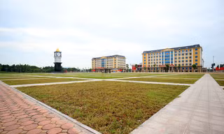 Thành ủy và UBND thành phố Bắc Giang - nơi dự kiến làm trụ sở Tỉnh ủy sau khi Bắc Giang và Bắc Ninh hợp nhất. Ảnh: Nguyễn Thắng