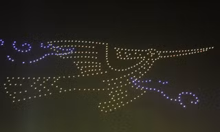Trình diễn Dronelight. Ảnh: Nguyễn Thắng