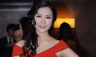 Á hậu Thùy Trang kiêu sa đầm đỏ