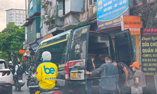 Nhan nhản 'bến xe lậu' trên đường Lê Duẩn