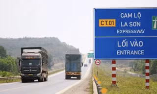Sắp hết cảnh 'ngộp' bất cập trên cao tốc Cam Lộ - La Sơn 