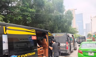 Hà Nội siết chặt quản lý xe công nghệ, xe hợp đồng
