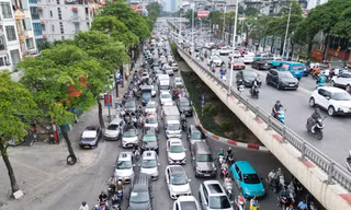 Vì sao nút giao Trần Duy Hưng - Láng thành 'điểm đen' ùn tắc, cần cải tạo lại?