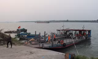 Hà Nội yêu cầu đình chỉ hoạt động các bến thủy nội địa hoạt động 'chui'