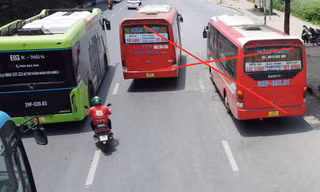 Đề xuất cấm xe khách đi làn trong cùng đường Phạm Hùng ở Hà Nội