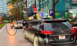 Chính quyền, công an nói gì về 'bãi xe lậu' bủa vây chung cư Linh Đàm?