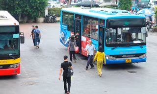 Hà Nội thay thế 3 tuyến buýt chạy dầu sang xe điện từ ngày 1/2