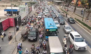 Giao thông Thủ đô: Nhiều thách thức chờ 'lời giải'