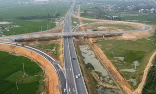 Nút giao hơn trăm tỷ cao tốc Bắc - Nam từng 'lỡ hẹn' về đích hiện ra sao?