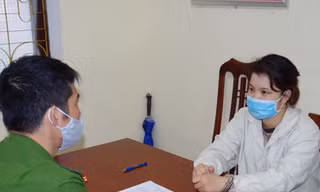 Cơ quan công an làm việc với đối tượng Nhung. Ảnh: Công an tỉnh Hà Giang.