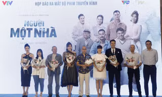 Diễn viên Vân Dung lần đầu 'bị đánh' trong phim: ‘Người một nhà’