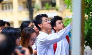 Phải xếp hạng đại học vì 'cuộc chiến' tuyển sinh
