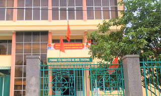 Lãnh đạo Chi nhánh Văn phòng đăng ký đất đai bị tố nhận tiền làm ‘sổ đỏ’ lên tiếng