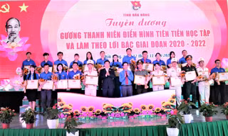 Tuyên dương thanh niên, giáo viên, học sinh tiêu biểu Đắk Nông