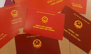 Mới học hết lớp 9, một phụ nữ làm phó trưởng văn phòng đại diện tạp chí