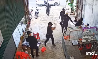 Tin mới vụ nhóm côn đồ che mặt đập phá quán phở, tạt sơn nhà dân ở Đắk Lắk 