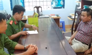 Phóng viên tạp chí đòi 52 triệu đồng để được ‘im lặng’