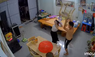 Người chồng bị tố đánh vợ con nhập viện