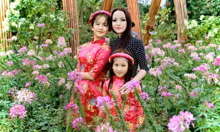 Linh Nga và hai con ngày tết (ảnh nvcc)