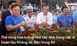 Dâng hương tưởng nhớ các anh hùng, liệt sĩ tàu Không số Vũng Rô