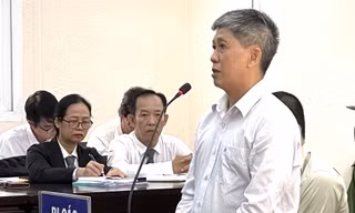 Cựu Giám đốc Sở LĐTB-XH Bình Dương nói gì khi cấp dưới khai chuyển tiền hối lộ cho mình?