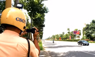 Công an Bình Dương lý giải tuyến đường gắn camera phạt nguội vẫn có cảnh sát lập chốt
