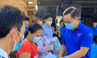 Bệnh nhân COVID-19, người cách ly ở Bình Dương được nhận hỗ trợ ra sao?