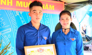 Anh em song sinh ở Bình Dương tình nguyện đi nghĩa vụ quân sự