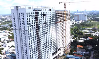 Cận cảnh đại dự án cao ốc bị xử lý vi phạm rồi...'đắp chiếu’ ở Bình Dương