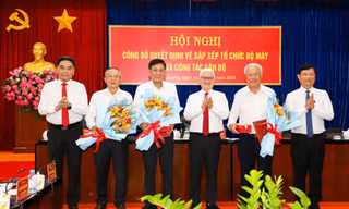 Nhiều lãnh đạo chủ chốt tỉnh Bình Dương xin nghỉ hưu trước tuổi
