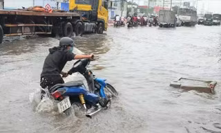 Bình Dương làm gì để hóa giải ‘cứ trời mưa, đường thành sông’?