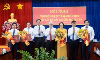 Bình Dương bổ nhiệm 6 giám đốc các sở mới thành lập