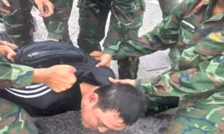 Đang trực chốt, chiến sĩ lao ra đường khống chế tên cướp 