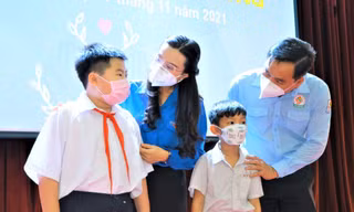 ‘Nối vòng tay yêu thương’ tiếp sức mạnh cho trẻ em mồ côi do đại dịch