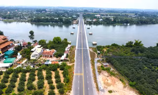 Ngắm đường dẫn cầu vượt sông nối Bình Dương và Đồng Nai từ trên cao