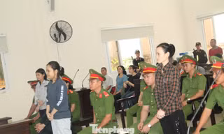 Vụ giết người đúc bê tông: Một bị cáo bất ngờ phản cung