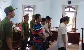 Các bị cáo tại phiên tòa. Ảnh: Kim Hà.