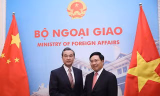 Phó Thủ tướng, Bộ trưởng Ngoại giao Phạm Bình Minh hội đàm với Bộ trưởng Ngoại giao Trung Quốc Vương Nghị. Ảnh: Cổng thông tin điện tử Chính phủ cung cấp.