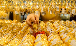 Giá vàng thế giới ổn định sau 2 tuần hỗn loạn