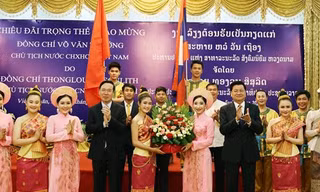 Tiệc chiêu đãi trọng thể chào mừng Chủ tịch nước Võ Văn Thưởng tại CHDCND Lào