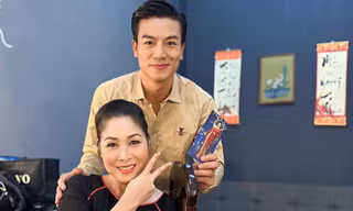 NSND Hồng Vân làm mẹ của Hiếu Nguyễn xuyên Tết