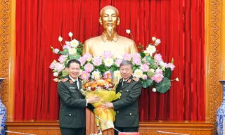 Thiếu tướng Vũ Hồng Văn đến công tác tại Cơ quan Ủy ban Kiểm tra Trung ương