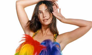 9 thiên thần nội y Victoria's Secret mặc đồ từ rác