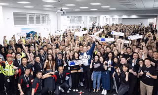 Tỷ phú Elon Musk đãi nhân viên ở Trung Quốc ăn uống đến khuya