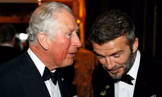 Beckham bị chế giễu với bài viết chúc mừng Vua Charles 