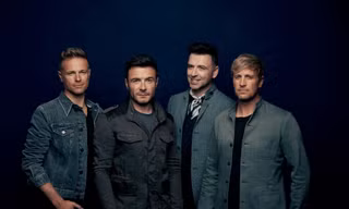 Đêm nhạc Westlife ở TP.HCM bị chỉ trích không tôn trọng khán giả