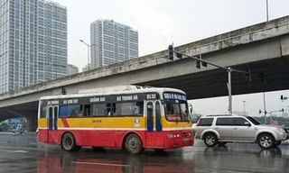 Phát hiện gian lận tại 2 gói thầu xe buýt ở Hà Nội